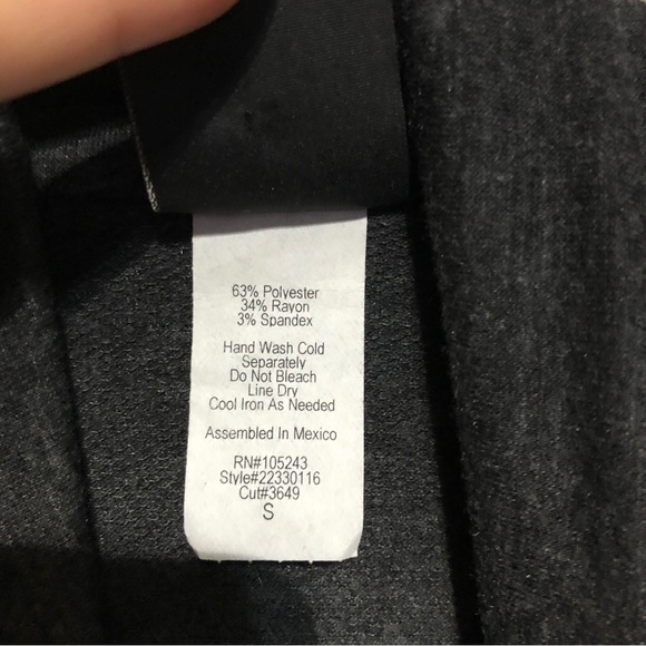 Bobeau One Button Drape Front Gray Cardigan Size S - Picture 7 of 10